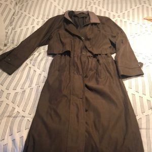 Long vintage army green trench coat
